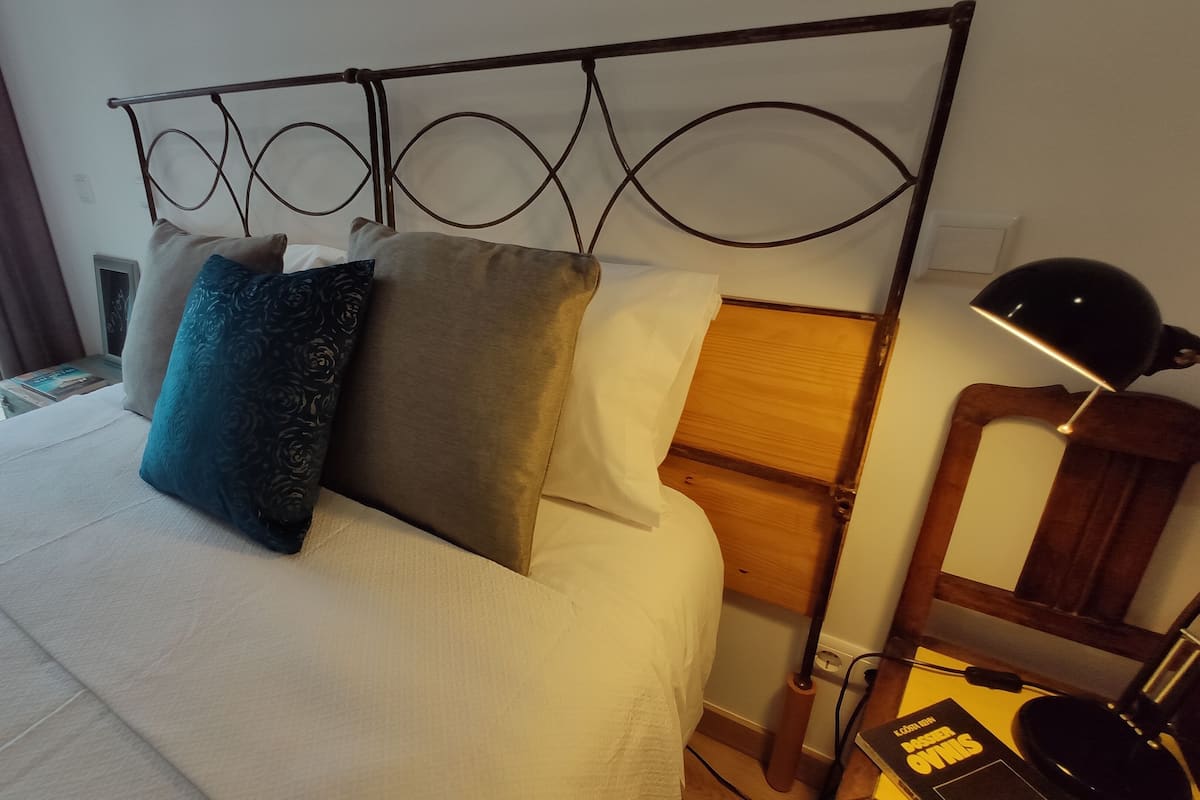 Comfort Double Room | Individually decorated, individually furnished, iron/ironing board