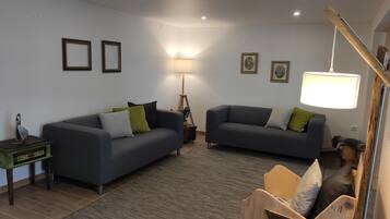 32-Zoll-Smart-TV mit Kabelempfang, Fernseher