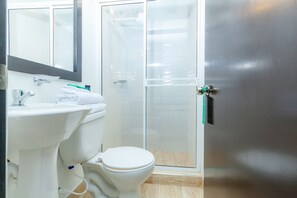 Bathroom - Ayenda Colina Real (San Juan de Pasto)