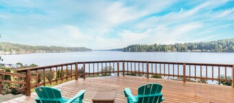 Beautiful Waterfront Getaway 