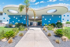 Property grounds - HeatedPool, Upscale in OldTown Scottsdale (Scottsdale)