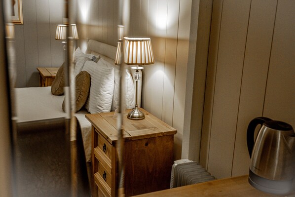 Standard Double Room, Ensuite | Room amenity