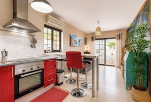 Private kitchen - BEAUTIFUL APARTMENT IN AMARILLA GOLF, 2 bedrooms. On sale! (Amarilla Golf)