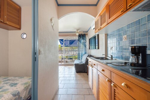 AS21387-Studio cabin and private parking 200m sea