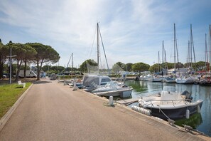 Marina - AS21522-P2 air-conditioned sea view- Pool-Parking (LE GRAU DU ROI)