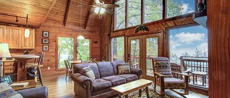 Smart-TV, Kamin, Videospiele, DVD-Player