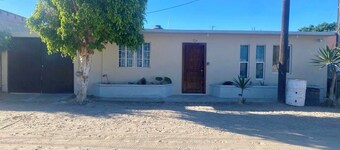 House whales 🐳🐋🐳