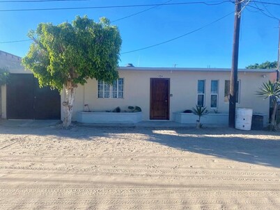 House whales đłđđł