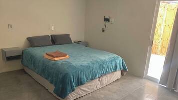 1 makuuhuone, työpöytä, ilmainen Wi-Fi, vuodevaatteet