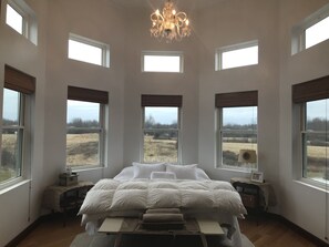 7 bedrooms, iron/ironing board, free WiFi, bed sheets