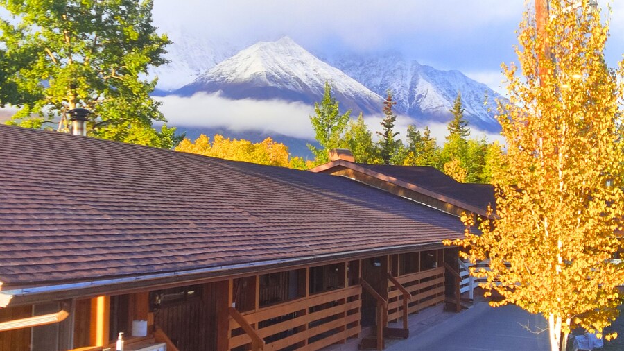 Cozy Corner Motel & Restaurant