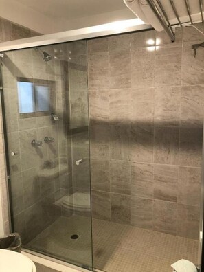 샤워 시설, 타월