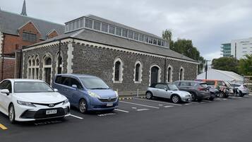 Self-parking (surcharge) 30 per day