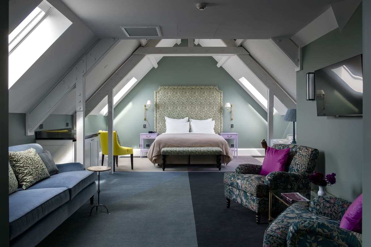 royal skylight room | 1 bedroom, premium bedding, down duvets, minibar