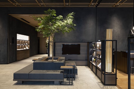 Lobby. Hotel Keihan Tenmabashi Ekimae