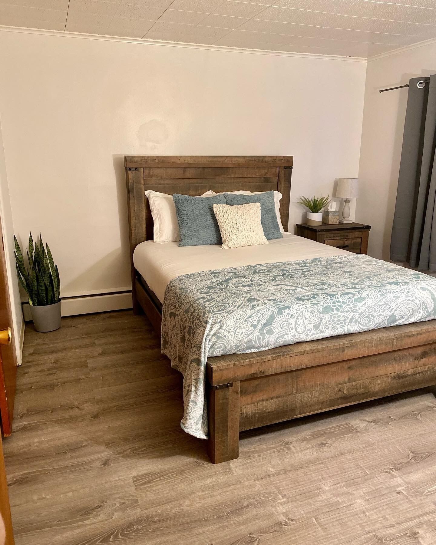 Cozy & Spacious 2 Bedroom Apartment