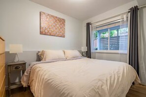 1 chambre, fer et planche à repasser, Wi-Fi gratuit, draps fournis