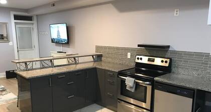 DC Modern Apartment In DC Close To Metro