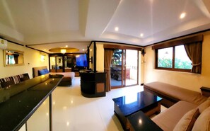 Living area - A4: Exclusive grand studio with pool& garden (Muang Pattaya)