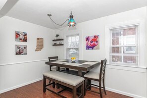 تناول الطعام