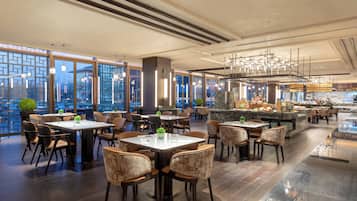 Desayuno buffet diario (CNY 138 por persona)