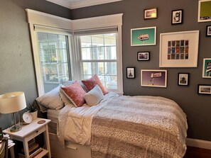 4 bedrooms, free WiFi, bed sheets