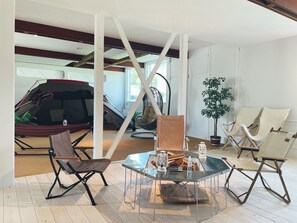 Interior entrance - HAKUBA Funny hours  (Hakuba)