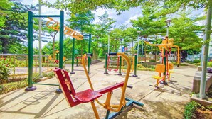 Área de juegos infantiles al aire libre