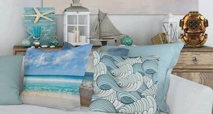 Luxury 3- Story beach house with Rooftop pool & Artisan pizza oven.