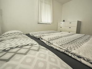 6 bedrooms, internet