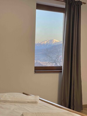 5 habitaciones, escritorio, tabla de planchar con plancha y wifi gratis