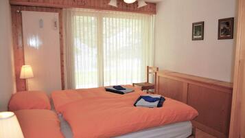 2 chambres, bureau, accĂšs Internet
