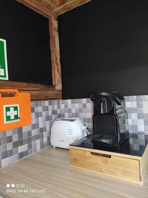 1 bedroom, iron/ironing board, free WiFi, bed sheets - Ruby Charm Houses 10 E 120500/AL (Porto)