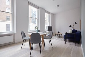 Dining - 1VH sleeps 4 Virginia House - Stylishly Bloomsbury (London)