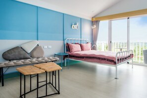 Double Room with Sea View and Balcony | Individually furnished, bed sheets - Happiness Pink B&B (Liuqiu)