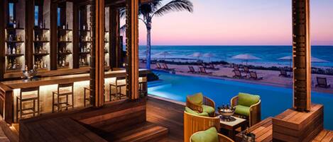 Bar (a l'allotjament)