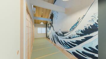 House | 1 bedroom, individually furnished, desk, free WiFi