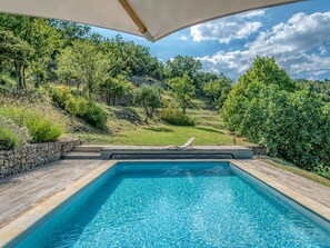 Pool - Sunlit Villa in Banne (BANNE)
