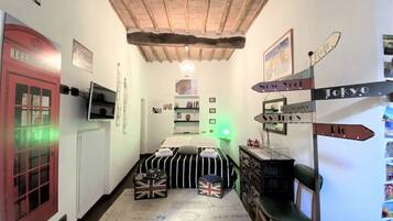 2 habitaciones, tabla de planchar con plancha, wifi y ropa de cama