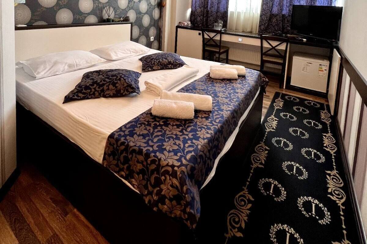Phòng đôi Tiêu chuẩn | Bộ đồ giường kháng dị ứng, chăn bông, minibar, két bảo mật tại phòng 
