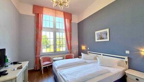 1 chambre, coffres-forts dans les chambres, bureau, Wi-Fi