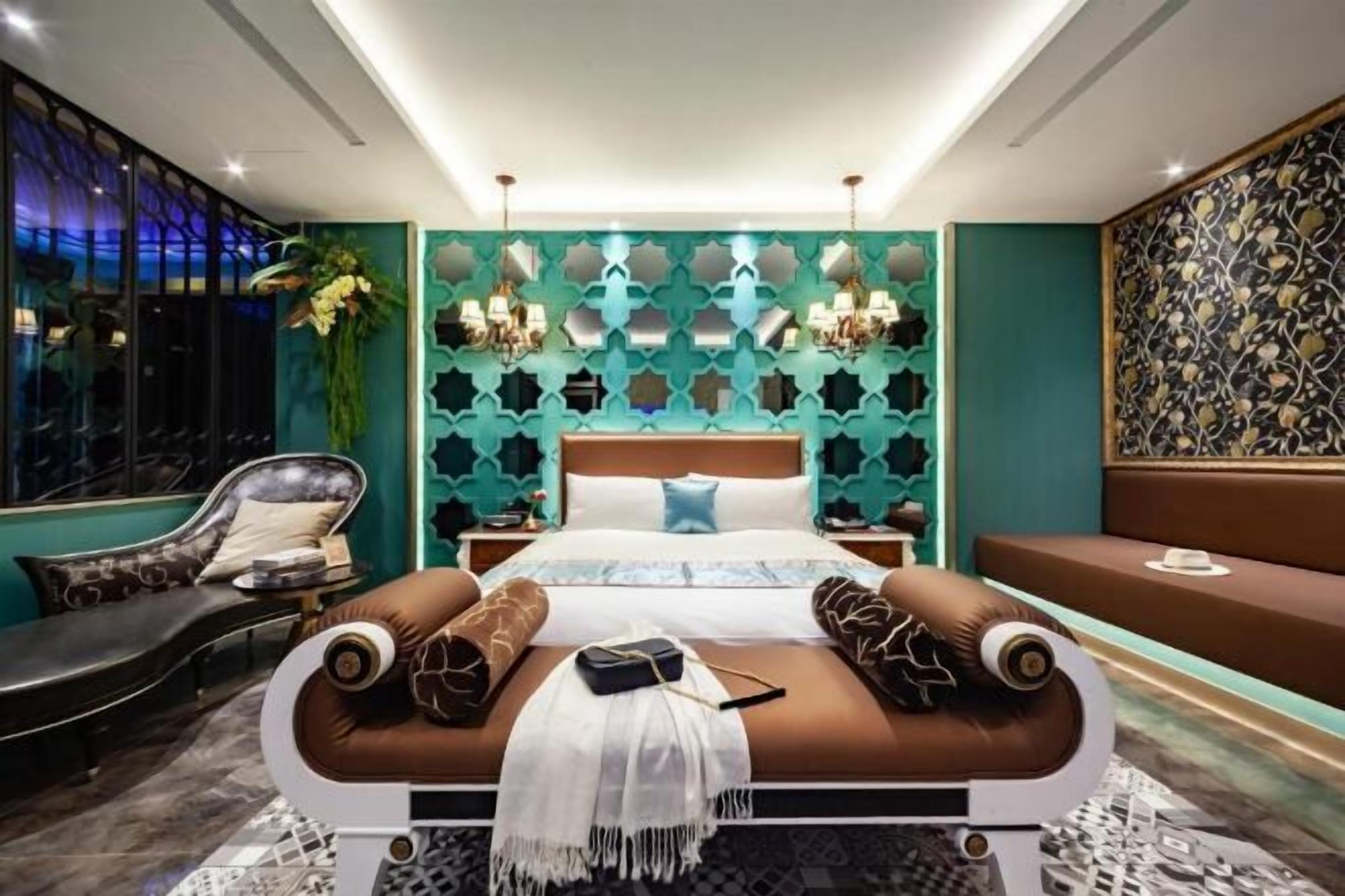 Een minibar, een bureau, geluiddichte muren, gratis wifi