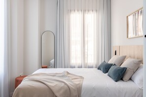 Apartment, 1 Bedroom, Balcony | Iron/ironing board, free cribs/infant beds, free WiFi, bed sheets - Apartamentos Libere Granada Catedral (Granada)