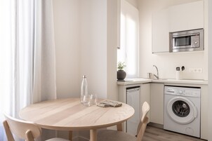 Estudio, balcón | Cocina privada