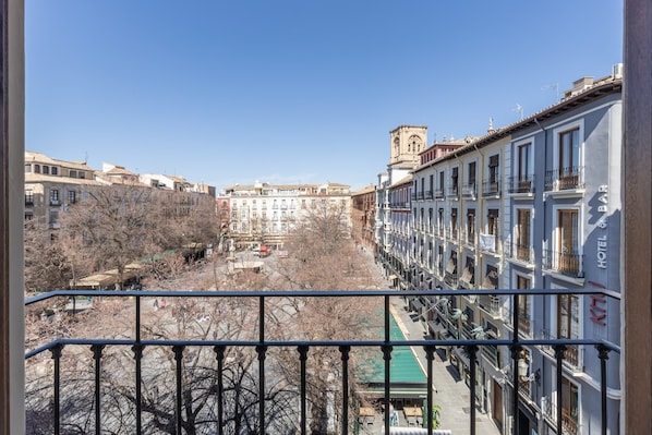 Appartement, 1 chambre, balcon | Vue depuis le balcon