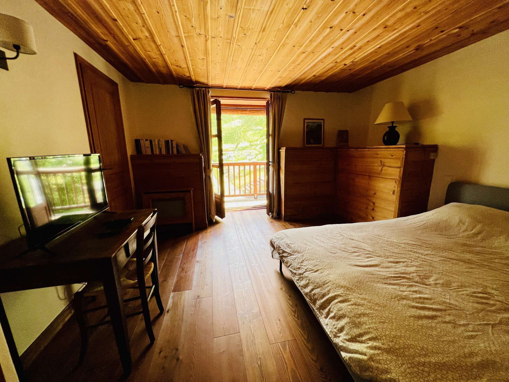 5 bedrooms, WiFi