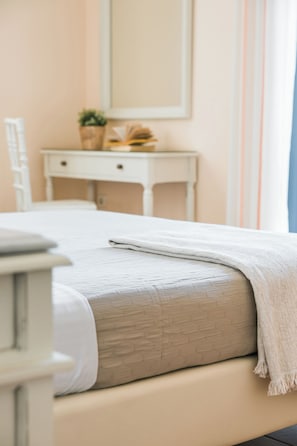 3 bedrooms, iron/ironing board, travel cot, free WiFi