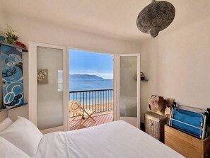 1 habitación y ropa de cama 