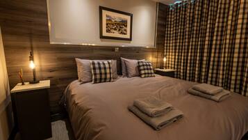 Luxury Double Or Twin Room | Egyptian cotton sheets, premium bedding, memory foam beds