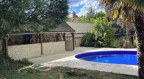 Outdoor pool, a heated pool - Beautiful country house with heated swimming pool 120 kms from Paris, sleeps 19 (Perceneige)